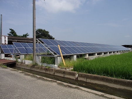 太陽光発電（ソーラーパネル）の架台を製作・設置