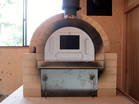 のぞき窓と空気口付きのピザ窯の蓋を愛媛県西条市へ