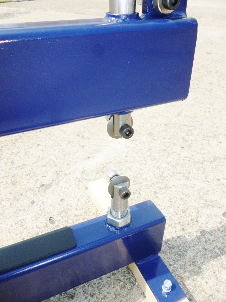 瓦割機、瓦カッター、瓦押切り機、瓦割り機、瓦破断機、瓦チョッパー