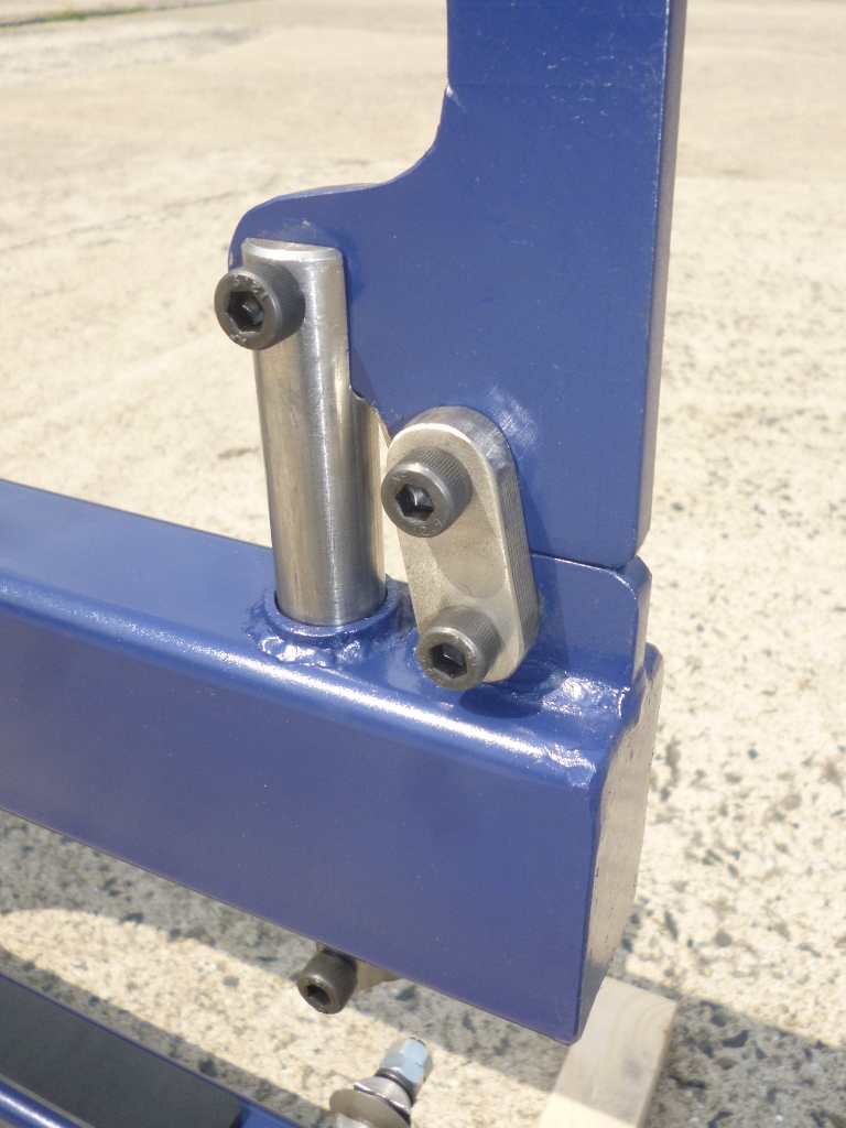 瓦割機、瓦カッター、瓦押切り機、瓦割り機、瓦破断機、瓦チョッパー