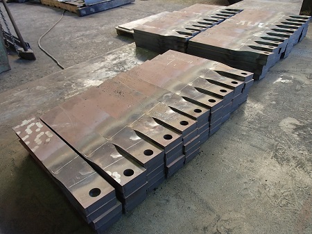 耐磨耗鋼板（ＡＢＲＥＸ）の熱間プレス加工