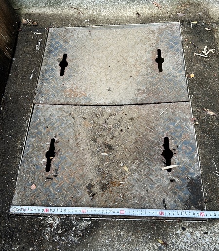 グリストラップ 蓋:千葉県松戸市の居酒屋様より　「２個１」にしたグリストラップの蓋