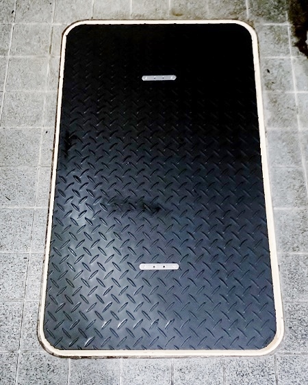 グリストラップ 蓋:神奈川県大和市の洋食屋様より　LINEでのやりとりで作ったグリストラップ蓋