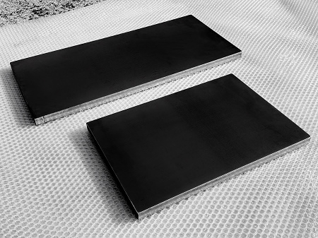 厚さ20mmの簡易プラック（鉄板）２枚を北九州市のフランス料理店様へ